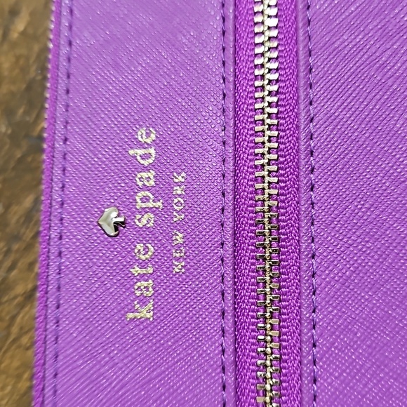Kate Spade Thin Wallet Wristlet - Picture 6 of 9